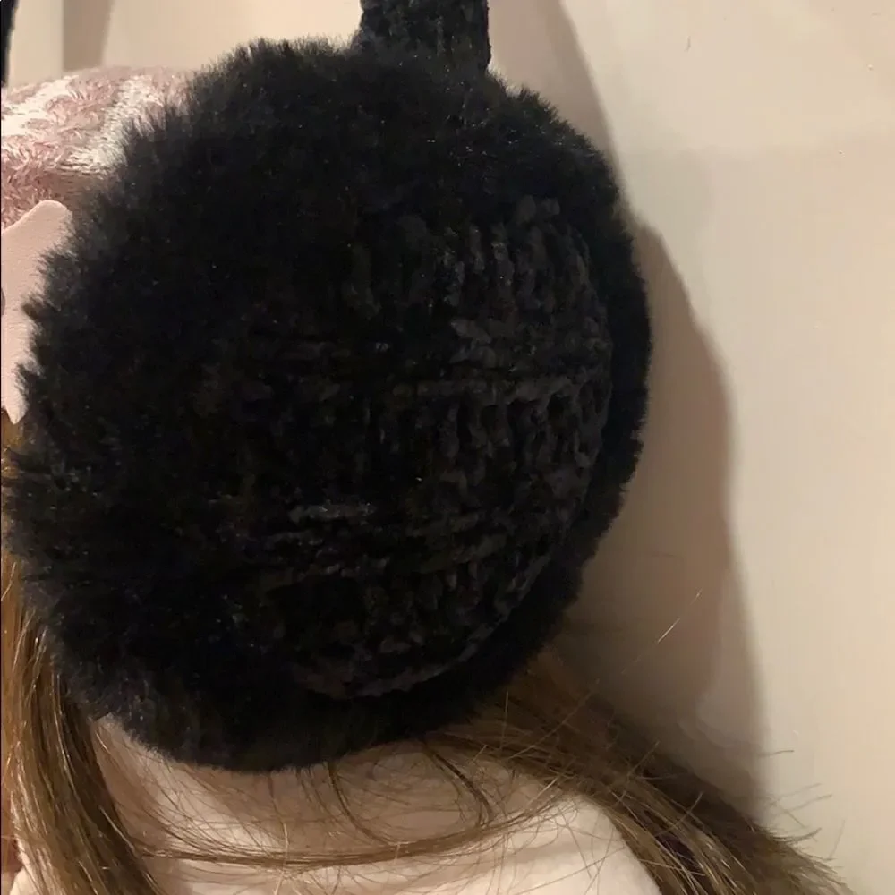 🎉last deal  🎉Black color ear muffs